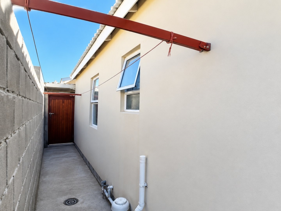 2 Bedroom Property for Sale in Forest Village Western Cape